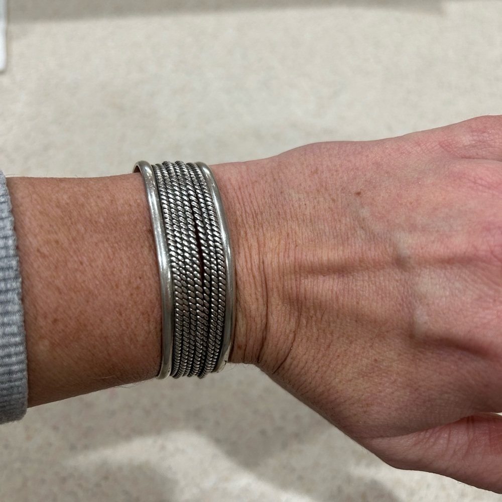 925 Elegant Silver Cuff Bracelet
